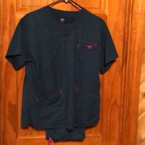Me couture 2 piece scrub set .